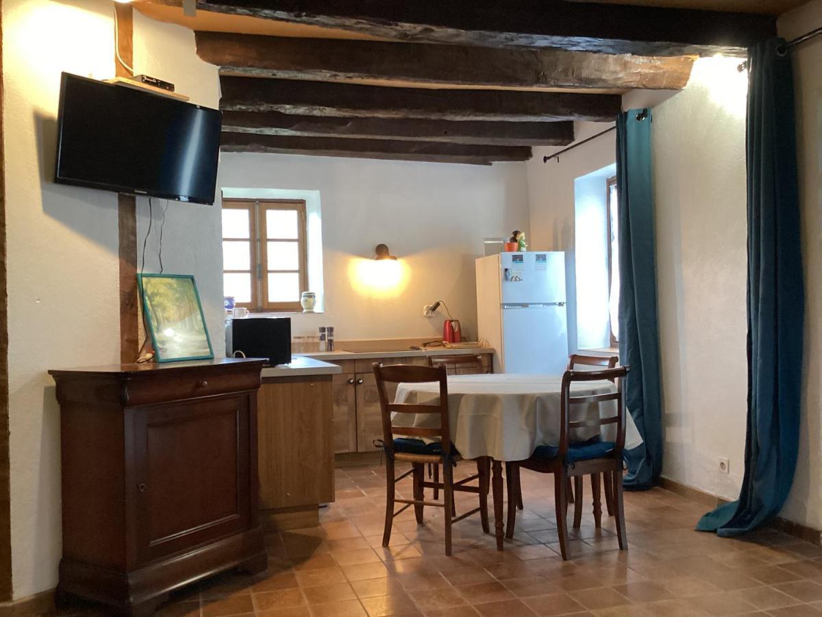 La Maisonnette Des Champs Pierre-Buffière Eksteriør billede