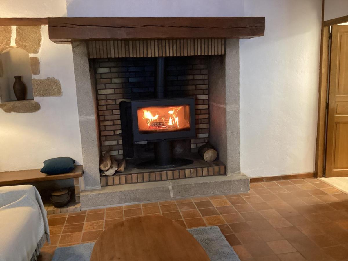 La Maisonnette Des Champs Pierre-Buffière Eksteriør billede